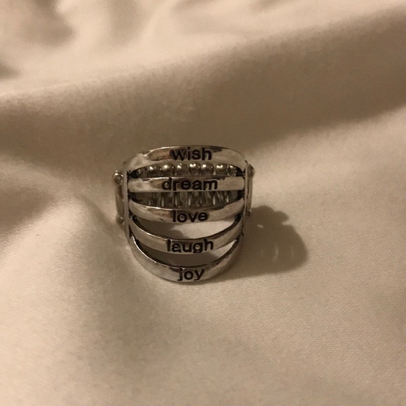 Ring - Picture 1 of 2